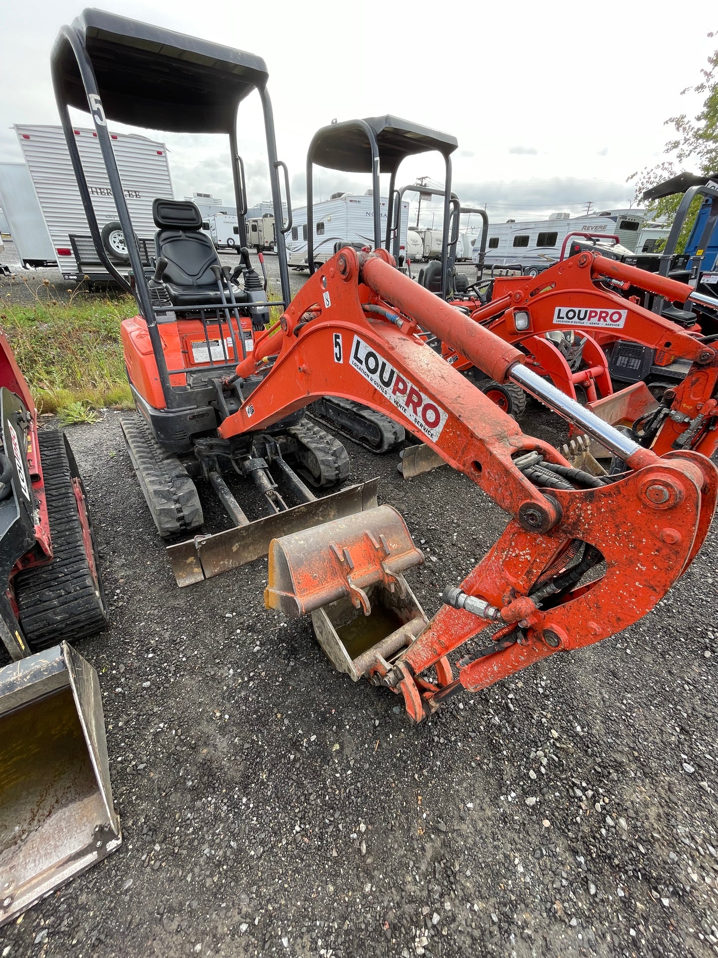 PELLE EXCAVATRICE U17 - 1.8 TONS