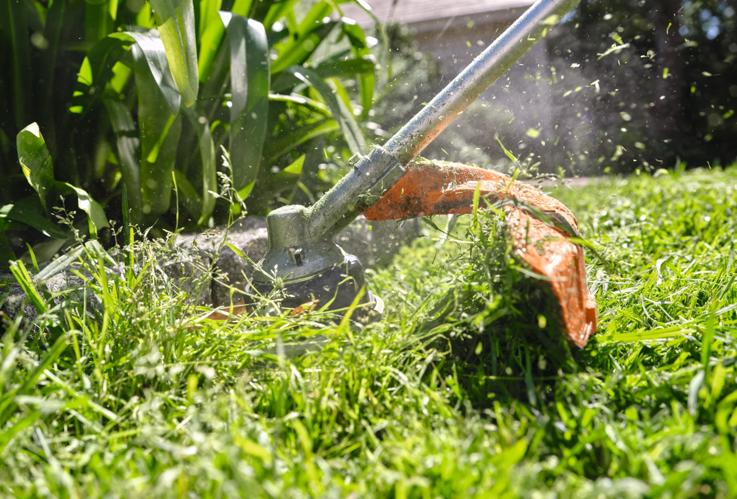 KM - ACCESSOIRE DÉBROUSSAILLEUSE