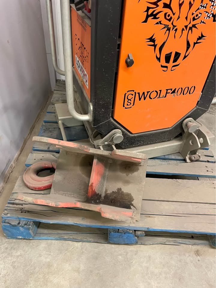 VENTOUSE À PAVÉ 8800 LBS WOLF4000